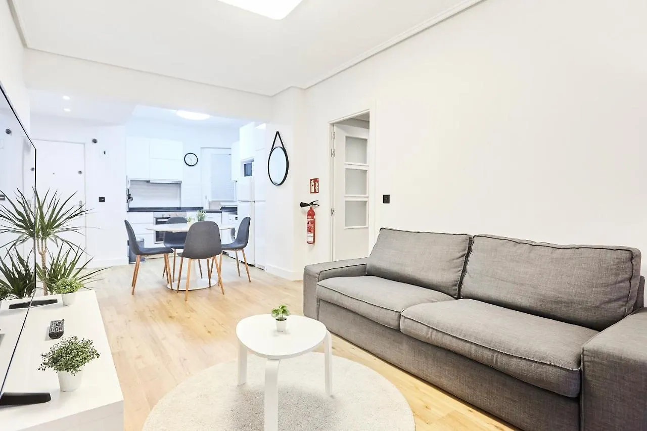 Izpizua Apartment San Sebastian